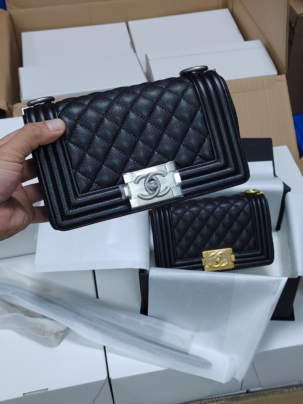 Shebag recent shipping photos of Chanel and Louis Vuitton bags (2025 Mar updated)-Zoo Zoo Fake Louis Vuitton Hnab Online Khw, Replica designer hnab ru