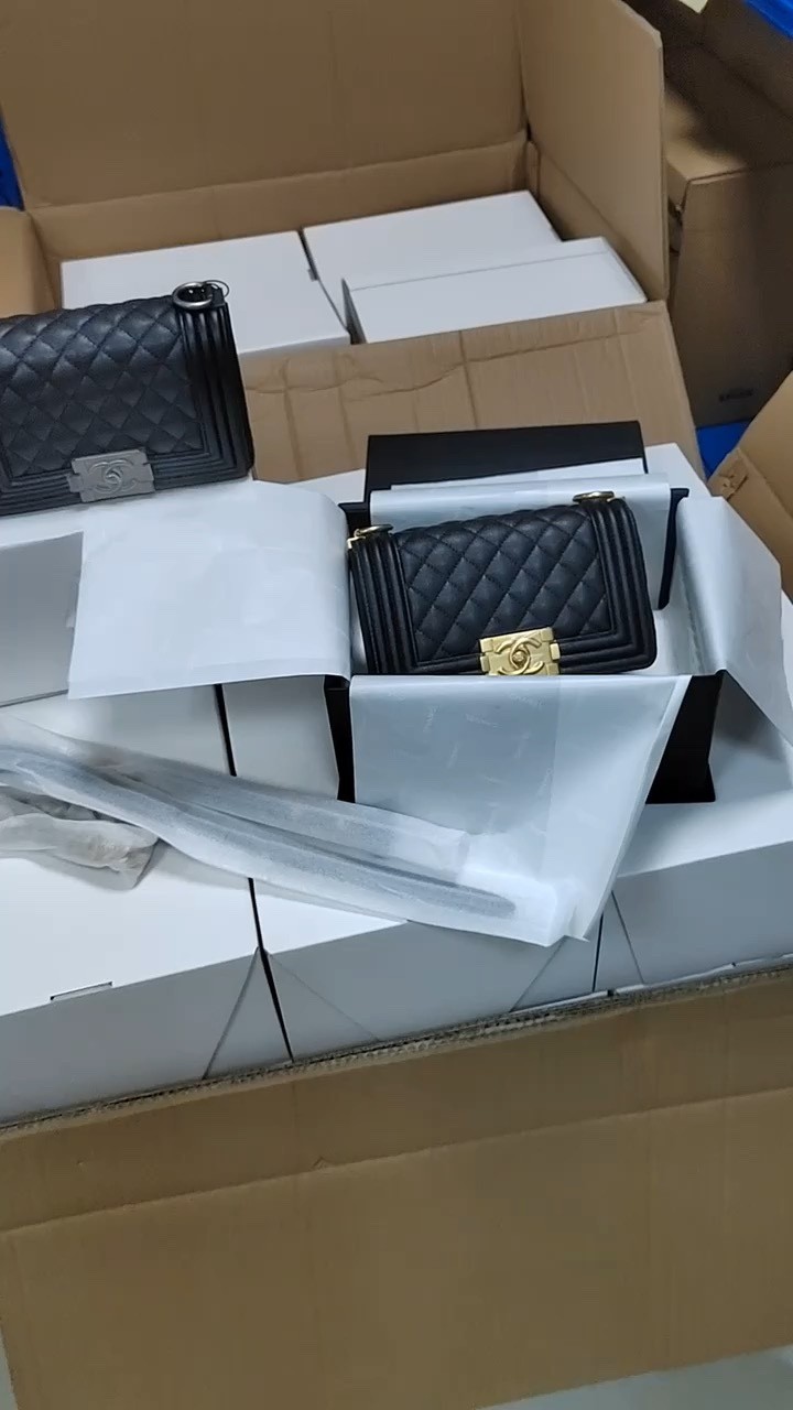 Shebag recent shipping photos of Chanel and Louis Vuitton bags (2025 Mar updated)-Zoo Zoo Fake Louis Vuitton Hnab Online Khw, Replica designer hnab ru