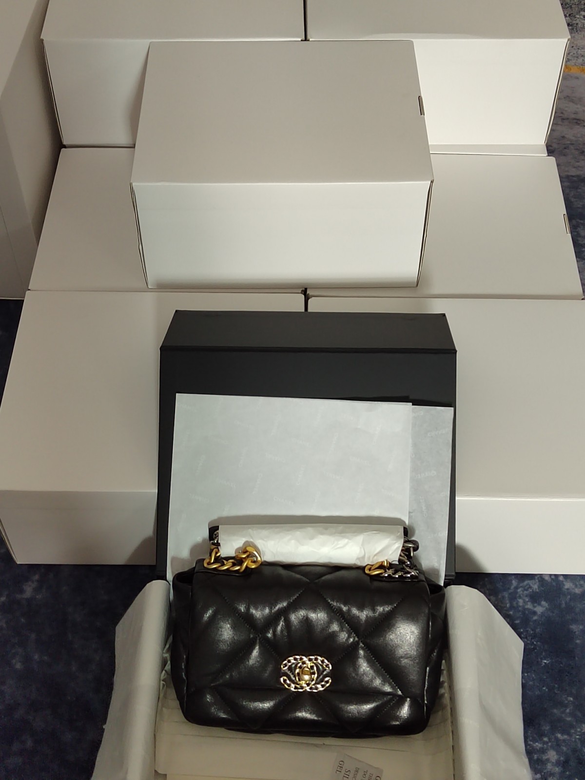 Shebag recent shipping photos of Chanel and Louis Vuitton bags (2025 Mar updated)-Best Quality Fake Louis Vuitton Bag Online Store, Replica designer bag ru