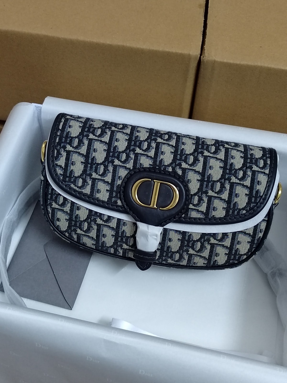 Shebag best replica 2025 Dior bobby east west collection (2025 Mar updated)-Beste Qualität gefälschte Louis Vuitton-Taschen Online-Shop, Replik-Designer-Tasche ru