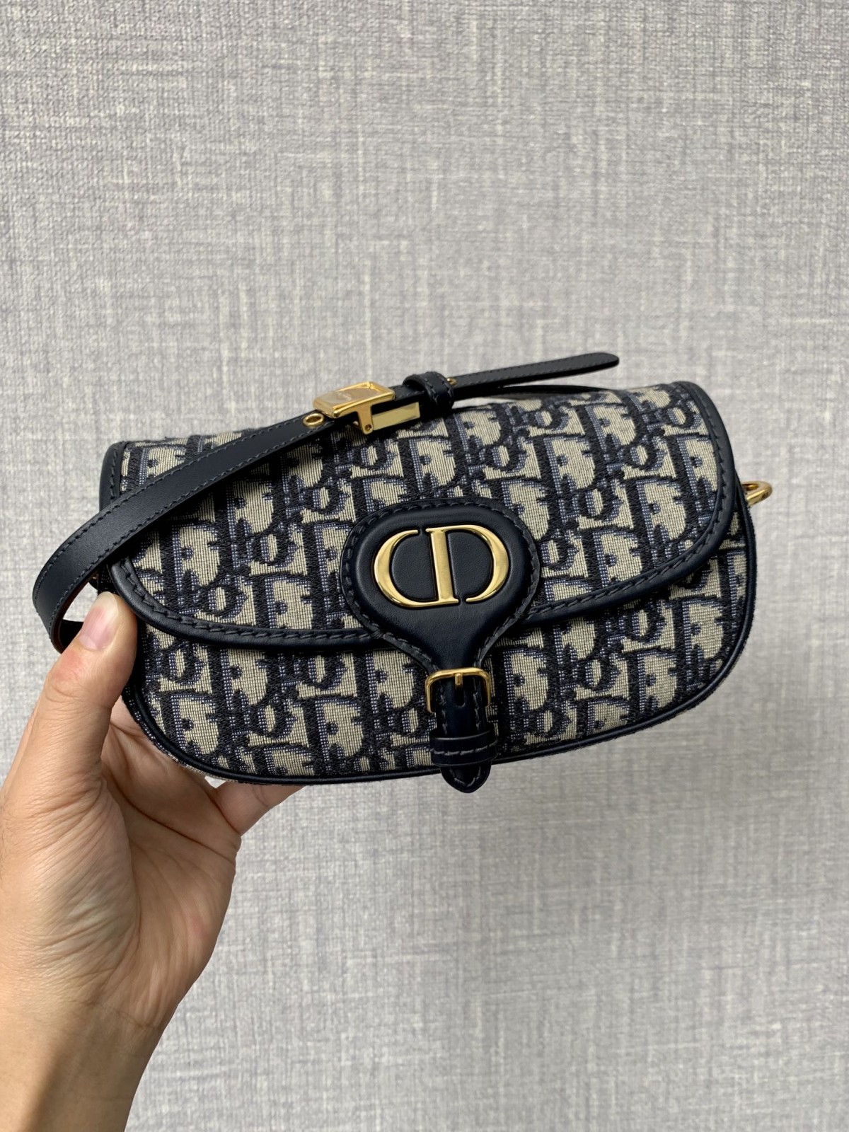 Shebag best replica 2025 Dior bobby east west collection (2025 Mar updated)-Beste Qualität gefälschte Louis Vuitton-Taschen Online-Shop, Replik-Designer-Tasche ru