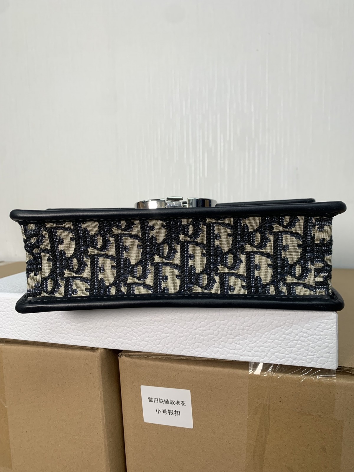 Shebag best replica 2025 new Dior Montaigne 30 bag review (2025 Mar updated)-Negozio in linea della borsa falsa di Louis Vuitton di migliore qualità, borsa del progettista della replica ru