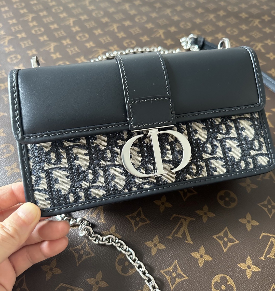 Shebag best replica 2025 new Dior Montaigne 30 bag review (2025 Mar updated)-Najlepsza jakość fałszywych torebek Louis Vuitton Sklep internetowy, projektant repliki torebki ru