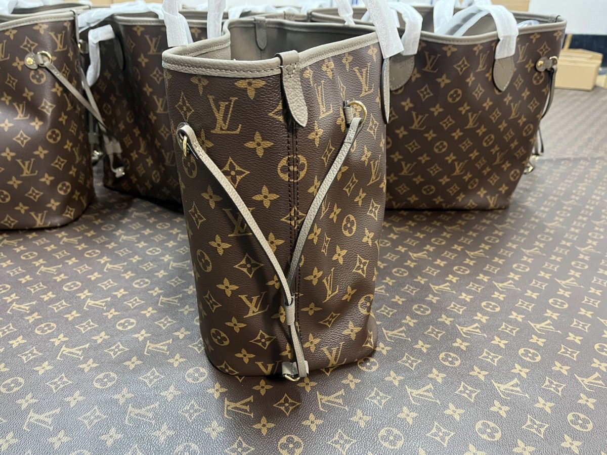 Shebag 2025 new Louis Vuitton M11946 neverfull bag review (2025 Mar updated)-Meilleure qualité de faux sac Louis Vuitton en ligne, réplique de sac de créateur ru