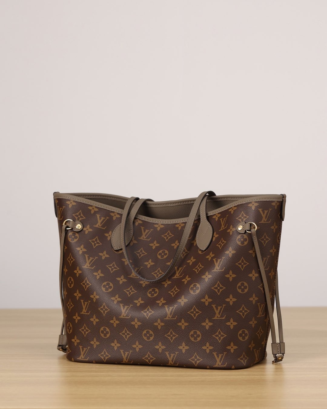 Shebag 2025 new Louis Vuitton M11946 neverfull bag review (2025 Mar updated)-Шилдэг чанарын хуурамч Louis Vuitton цүнх онлайн дэлгүүр, Replica дизайнер цүнх ru