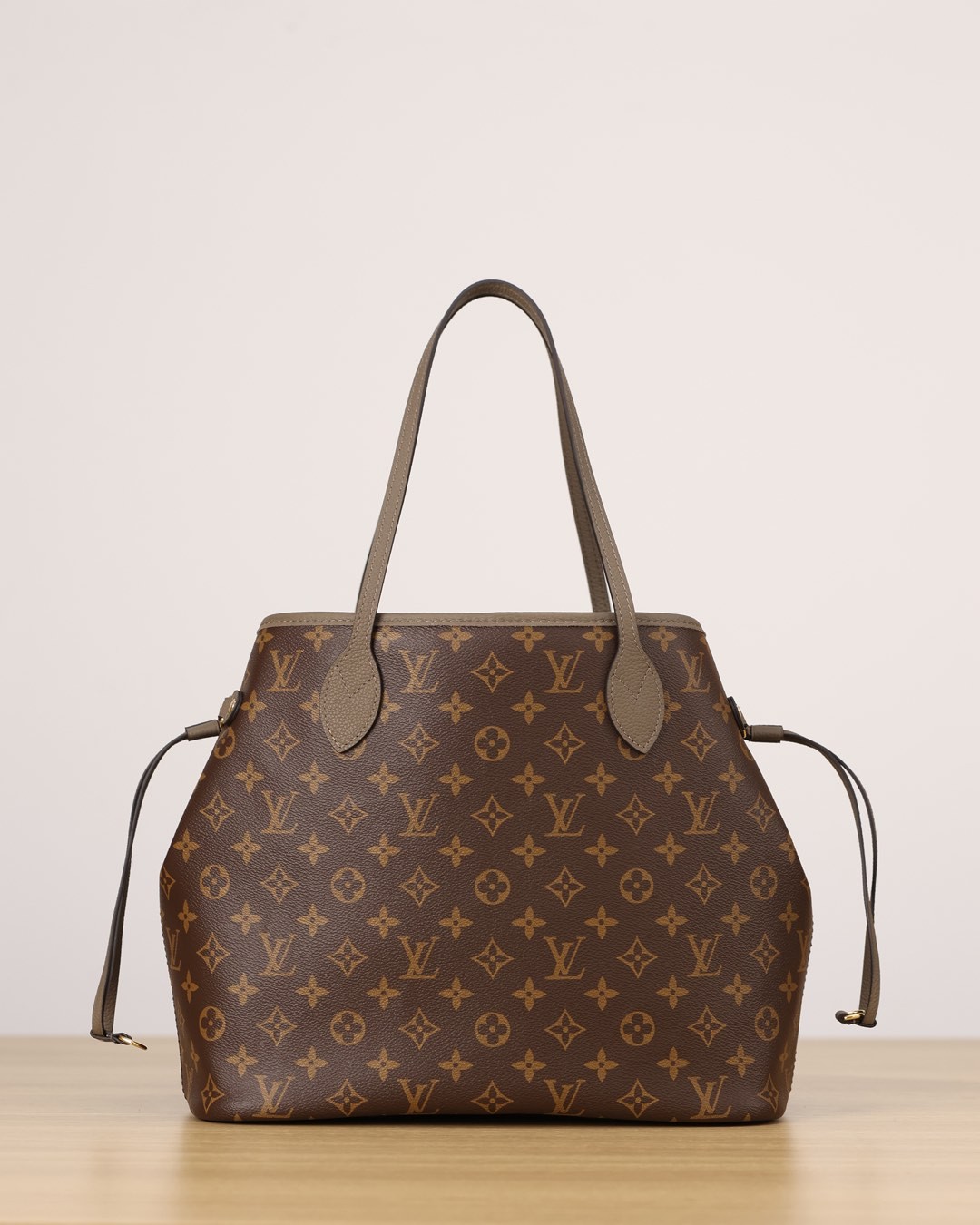 Shebag 2025 new Louis Vuitton M11946 neverfull bag review (2025 Mar updated)-Molemo ka ho Fetisisa Lebenkele la Lebenkele la Marang-rang la Fake Louis Vuitton, Replica designer bag ru