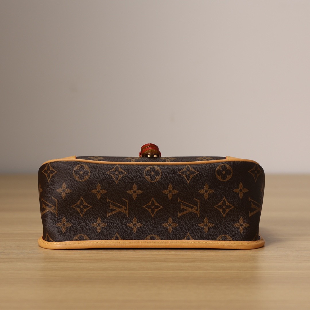 Super replica Louis Vuitton M45985 Diane bag review (2025 May updated)-Best Quality Fake Louis Vuitton Bag Online Store, Replica designer bag ru