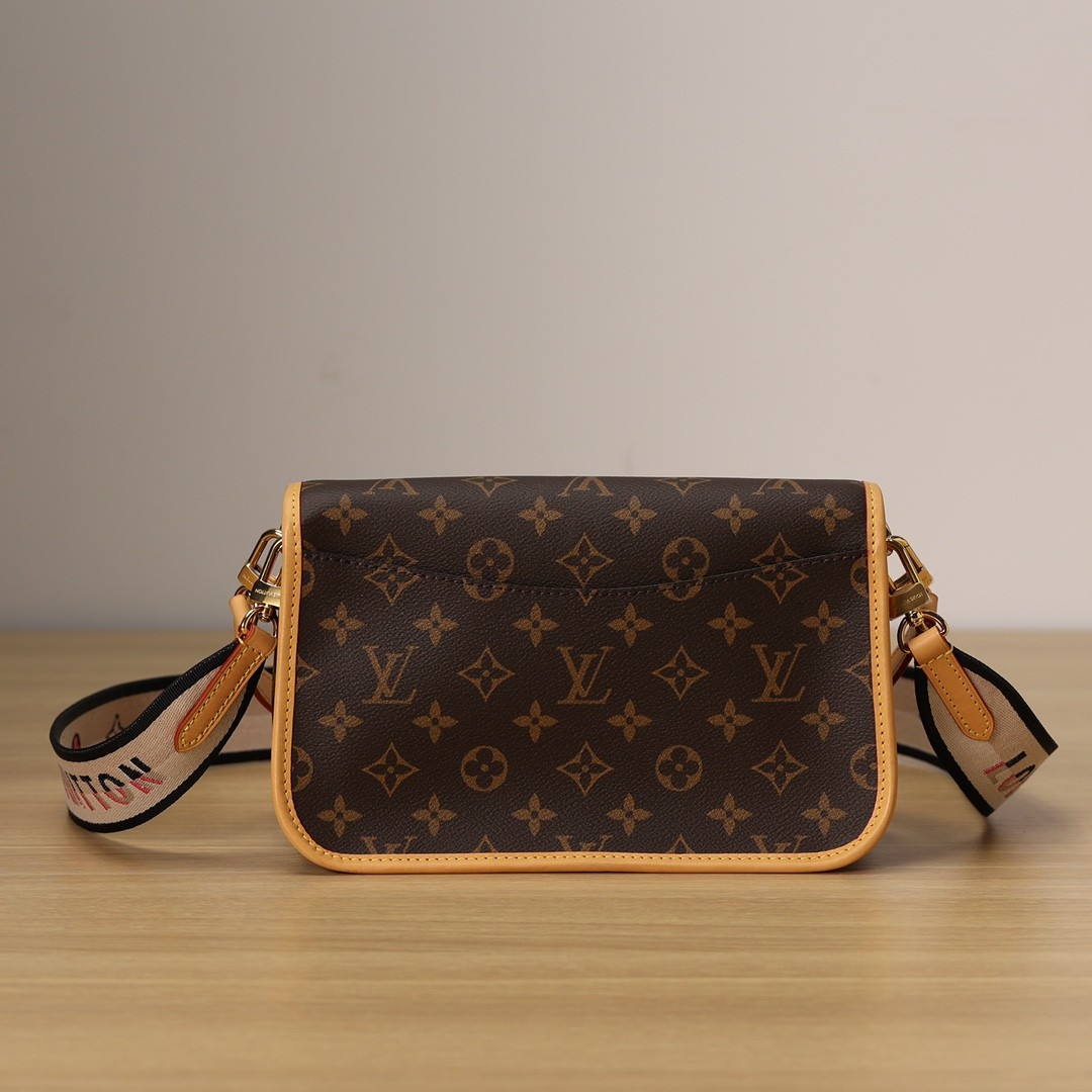 Super replica Louis Vuitton M45985 Diane bag review (2025 May updated)-Best Quality Fake Louis Vuitton Bag Online Store, Replica designer bag ru