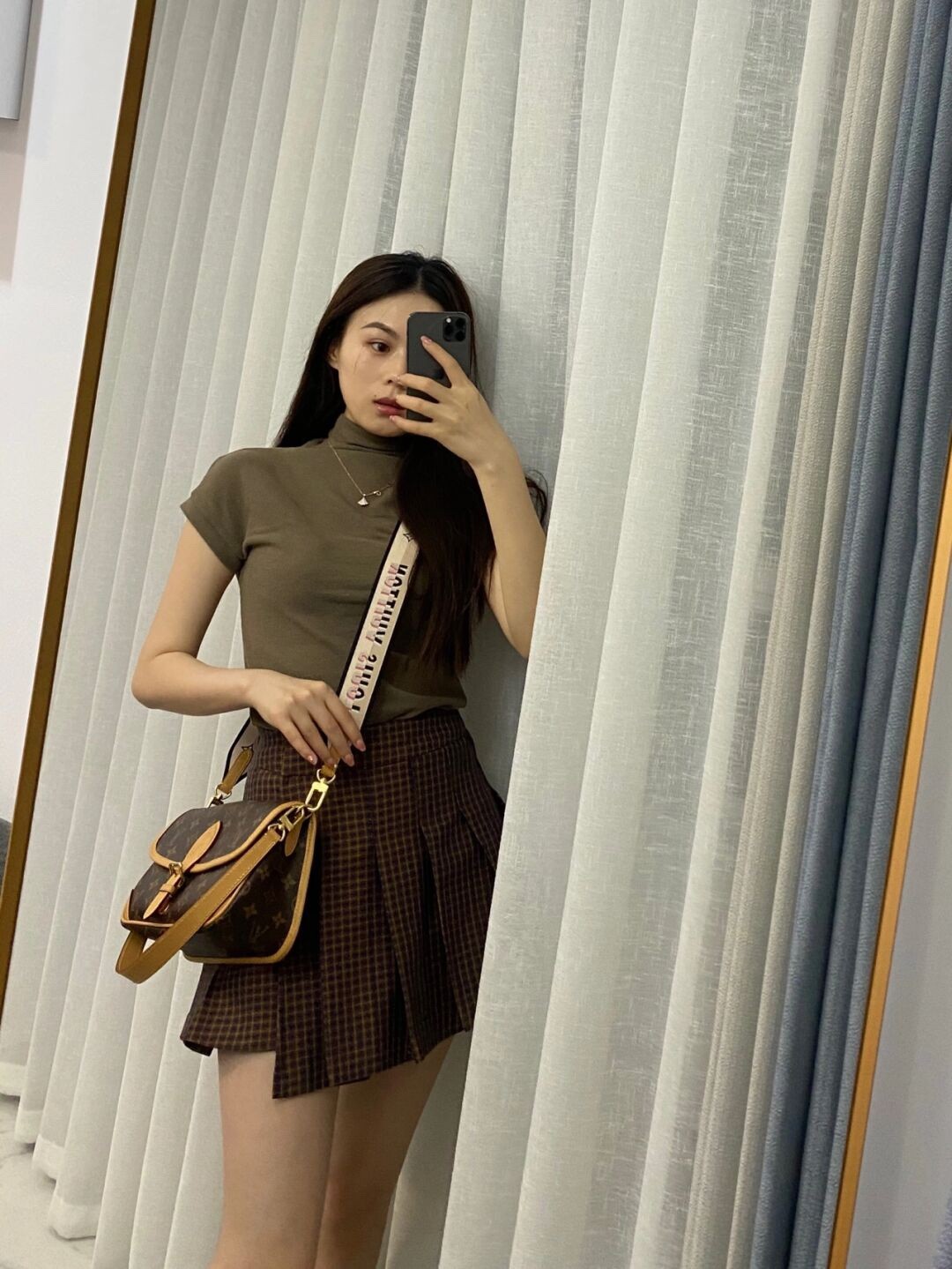 Super replica Louis Vuitton M45985 Diane bag review (2025 May updated)-Best Quality Fake Louis Vuitton Bag Online Store, Replica designer bag ru