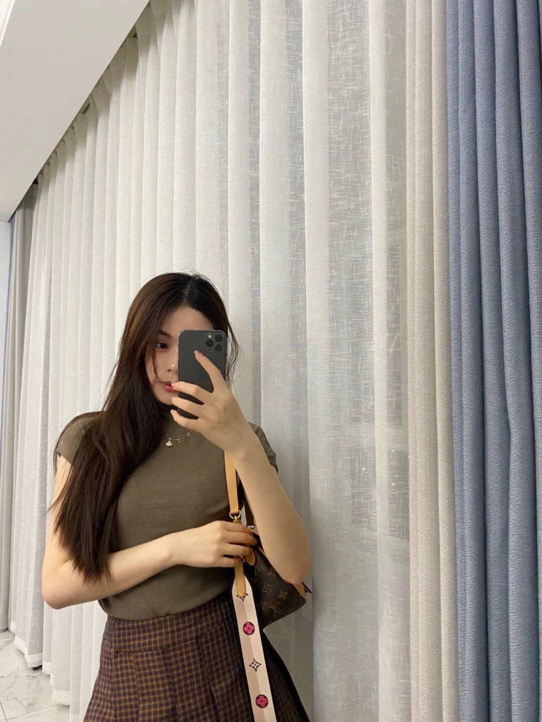 Super replica Louis Vuitton M45985 Diane bag review (2025 May updated)-Best Quality Fake Louis Vuitton Bag Online Store, Replica designer bag ru