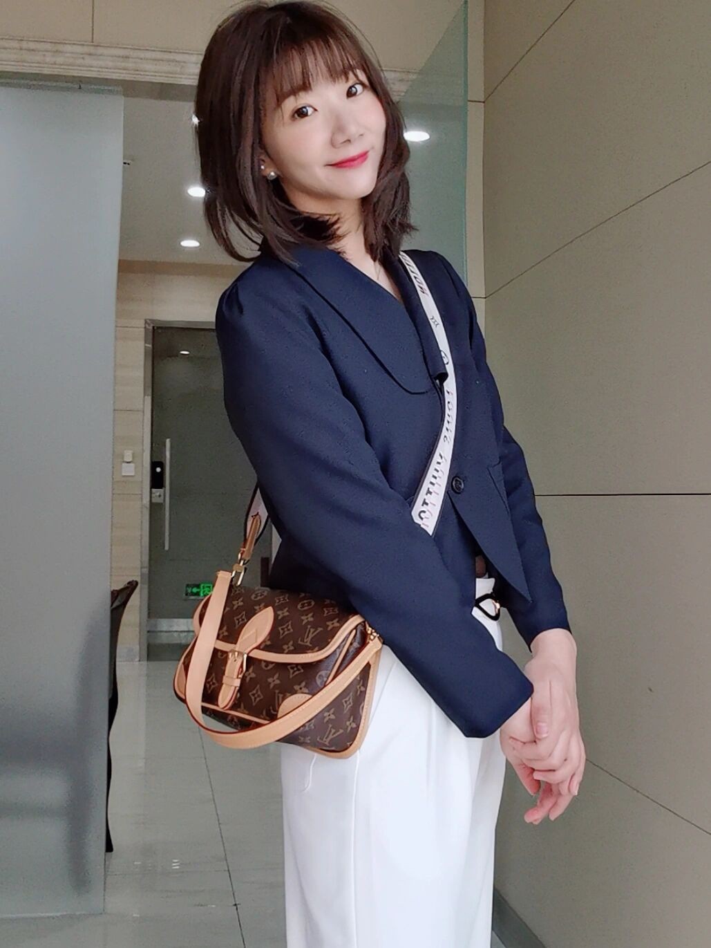 Super replica Louis Vuitton M45985 Diane bag review (2025 May updated)-Best Quality Fake Louis Vuitton Bag Online Store, Replica designer bag ru