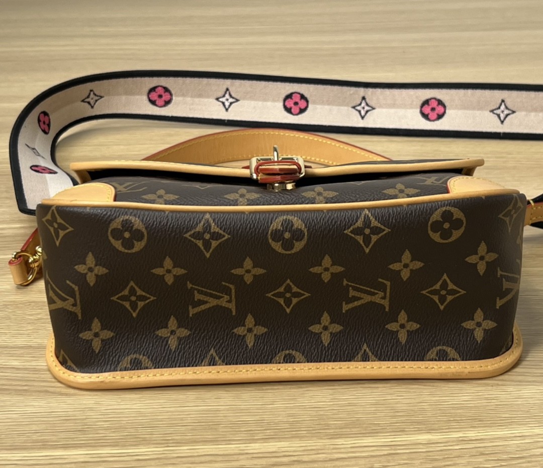 Super replica Louis Vuitton M45985 Diane bag review (2025 May updated)-Best Quality Fake Louis Vuitton Bag Online Store, Replica designer bag ru