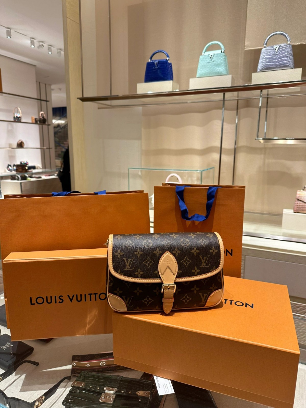 Super replica Louis Vuitton M45985 Diane bag review (2025 May updated)-Best Quality Fake Louis Vuitton Bag Online Store, Replica designer bag ru