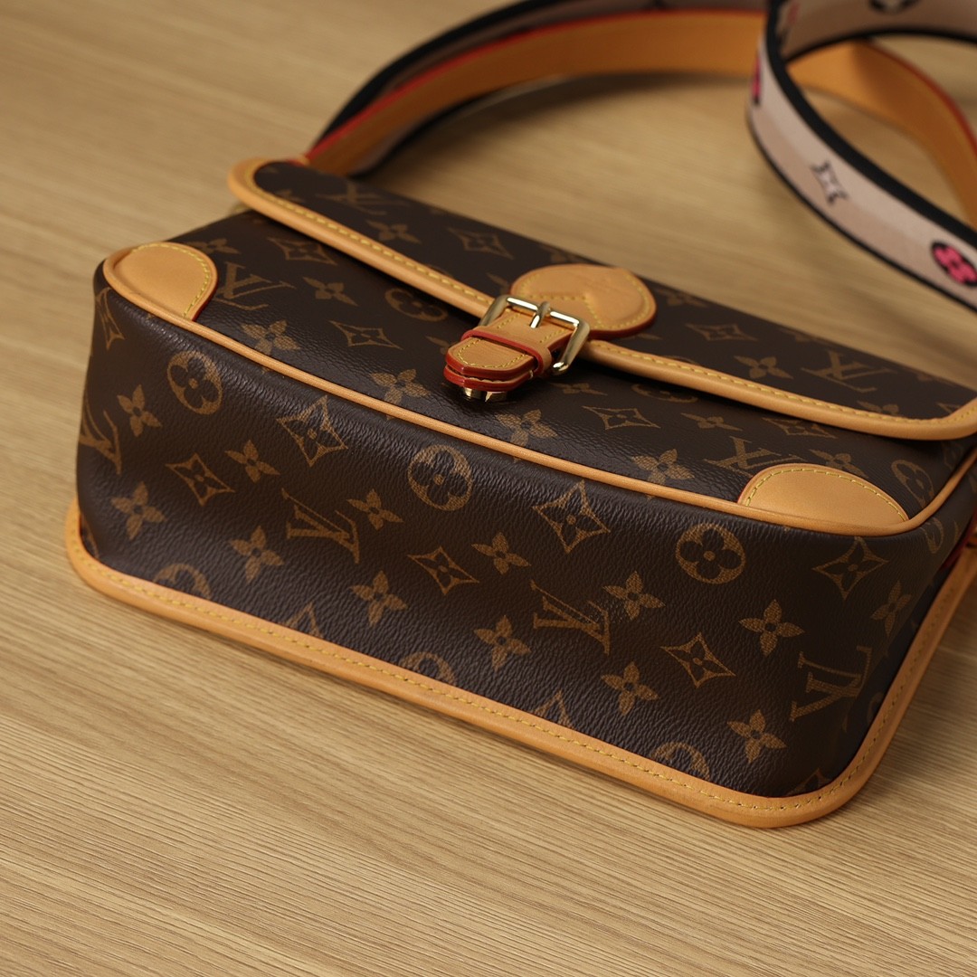 Super replica Louis Vuitton M45985 Diane bag review (2025 May updated)-Best Quality Fake Louis Vuitton Bag Online Store, Replica designer bag ru