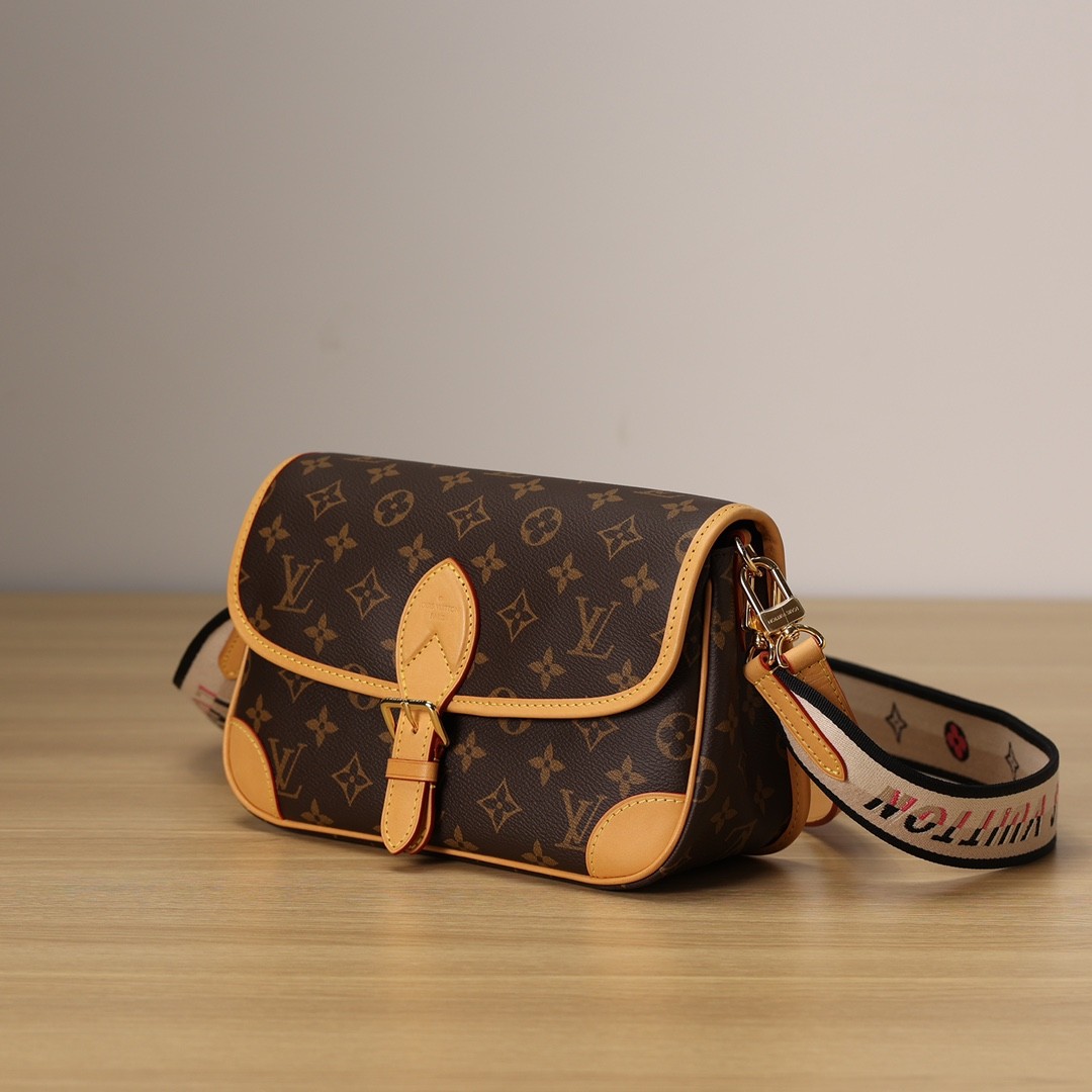 Super replica Louis Vuitton M45985 Diane bag review (2025 May updated)-Best Quality Fake Louis Vuitton Bag Online Store, Replica designer bag ru