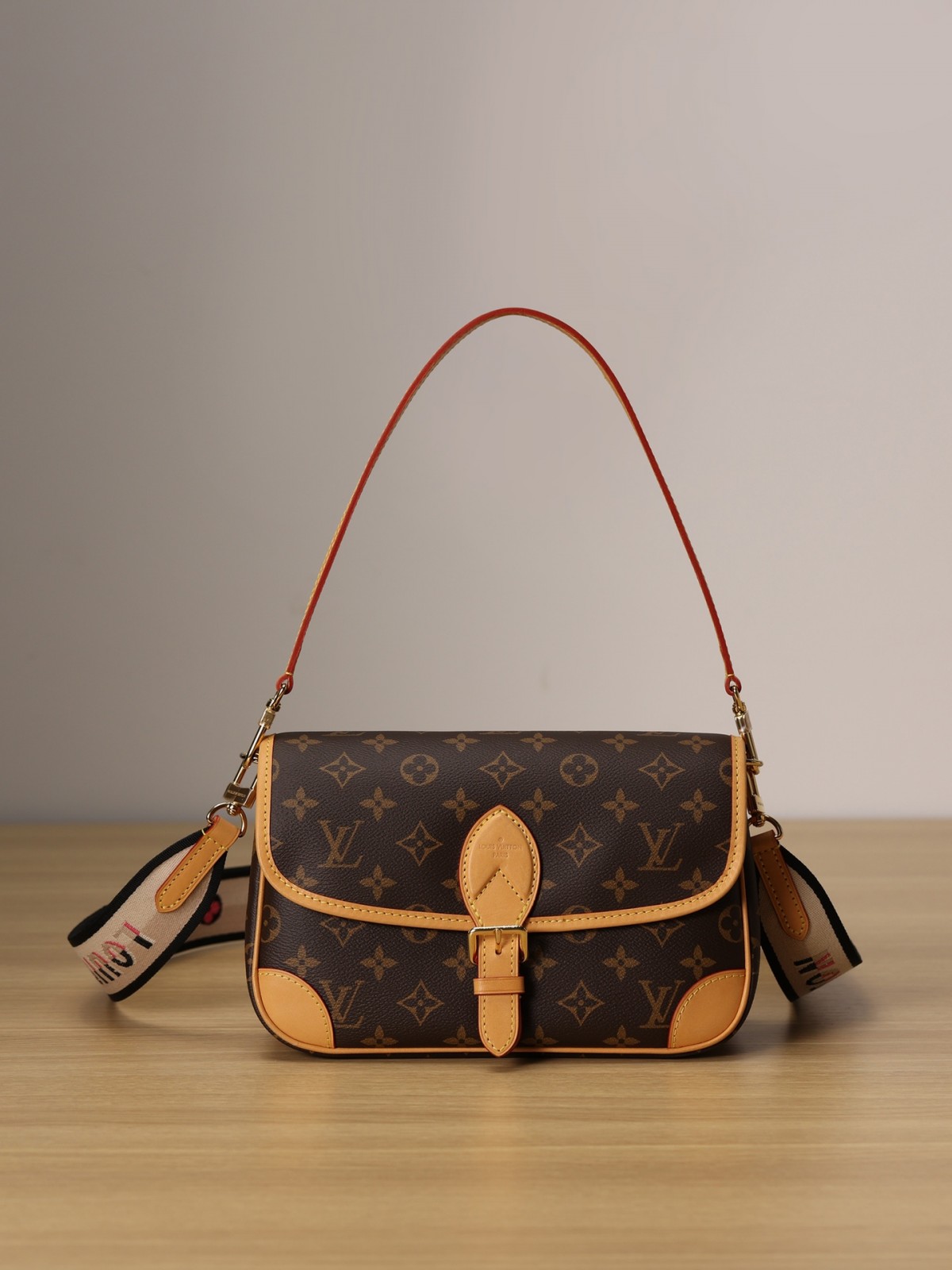 Super replica Louis Vuitton M45985 Diane bag review (2025 May updated)-Best Quality Fake Louis Vuitton Bag Online Store, Replica designer bag ru