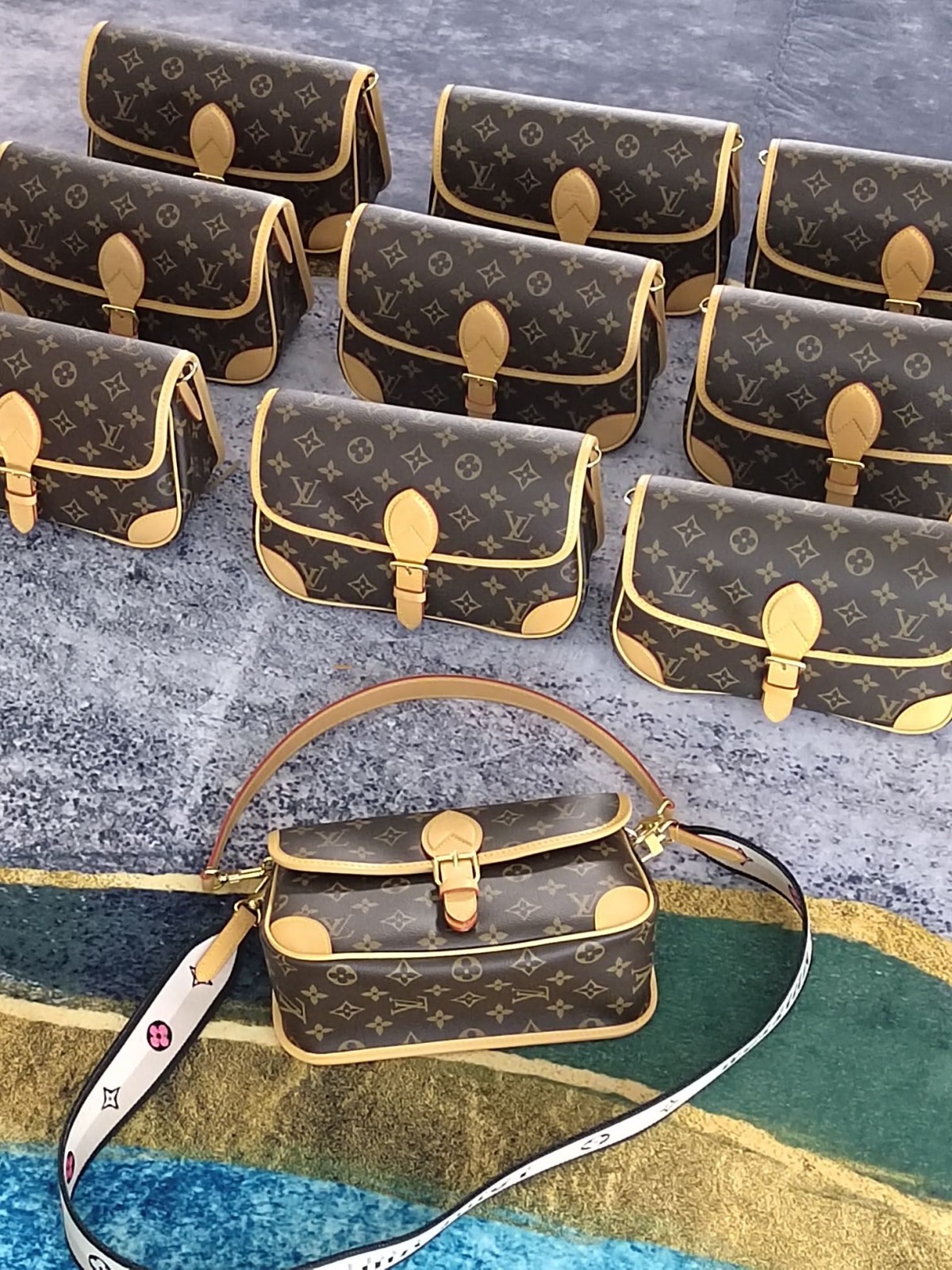 Super replica Louis Vuitton M45985 Diane bag review (2025 May updated)-Best Quality Fake Louis Vuitton Bag Online Store, Replica designer bag ru