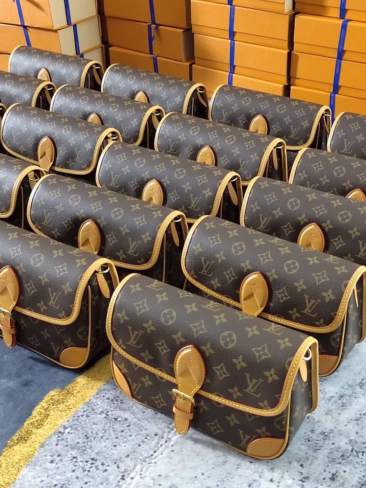 Super replica Louis Vuitton M45985 Diane bag review (2025 May updated)-Best Quality Fake Louis Vuitton Bag Online Store, Replica designer bag ru
