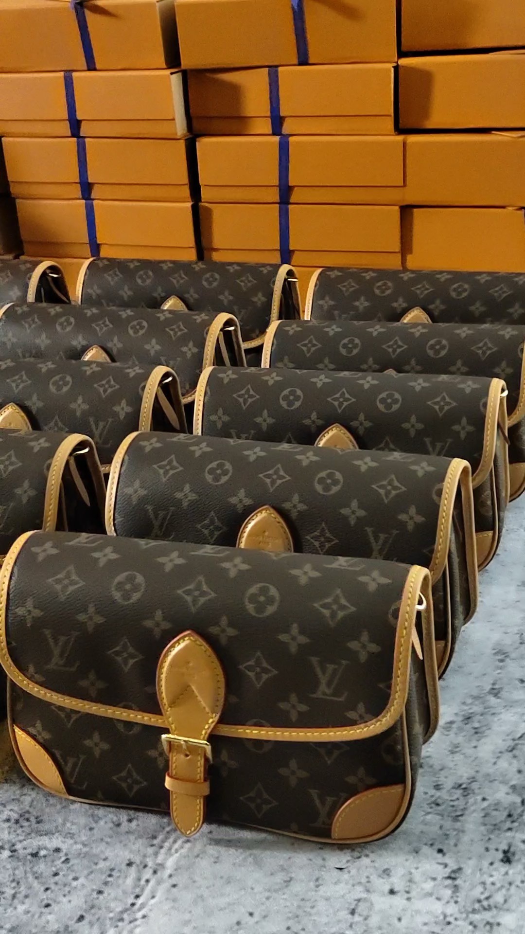 Super replica Louis Vuitton M45985 Diane bag review (2025 May updated)-Best Quality Fake Louis Vuitton Bag Online Store, Replica designer bag ru