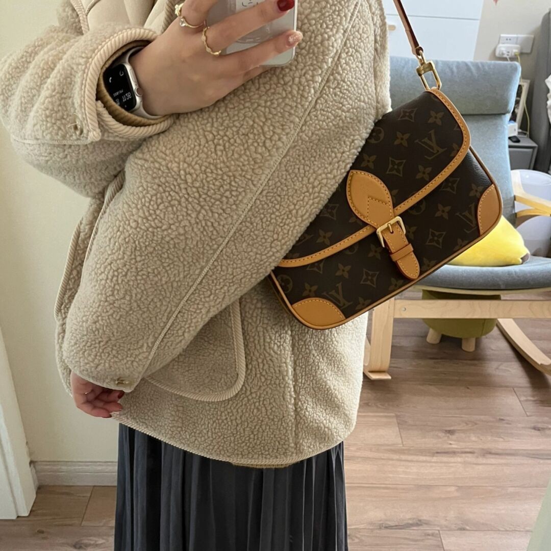 Super replica Louis Vuitton M45985 Diane bag review (2025 May updated)-Best Quality Fake Louis Vuitton Bag Online Store, Replica designer bag ru