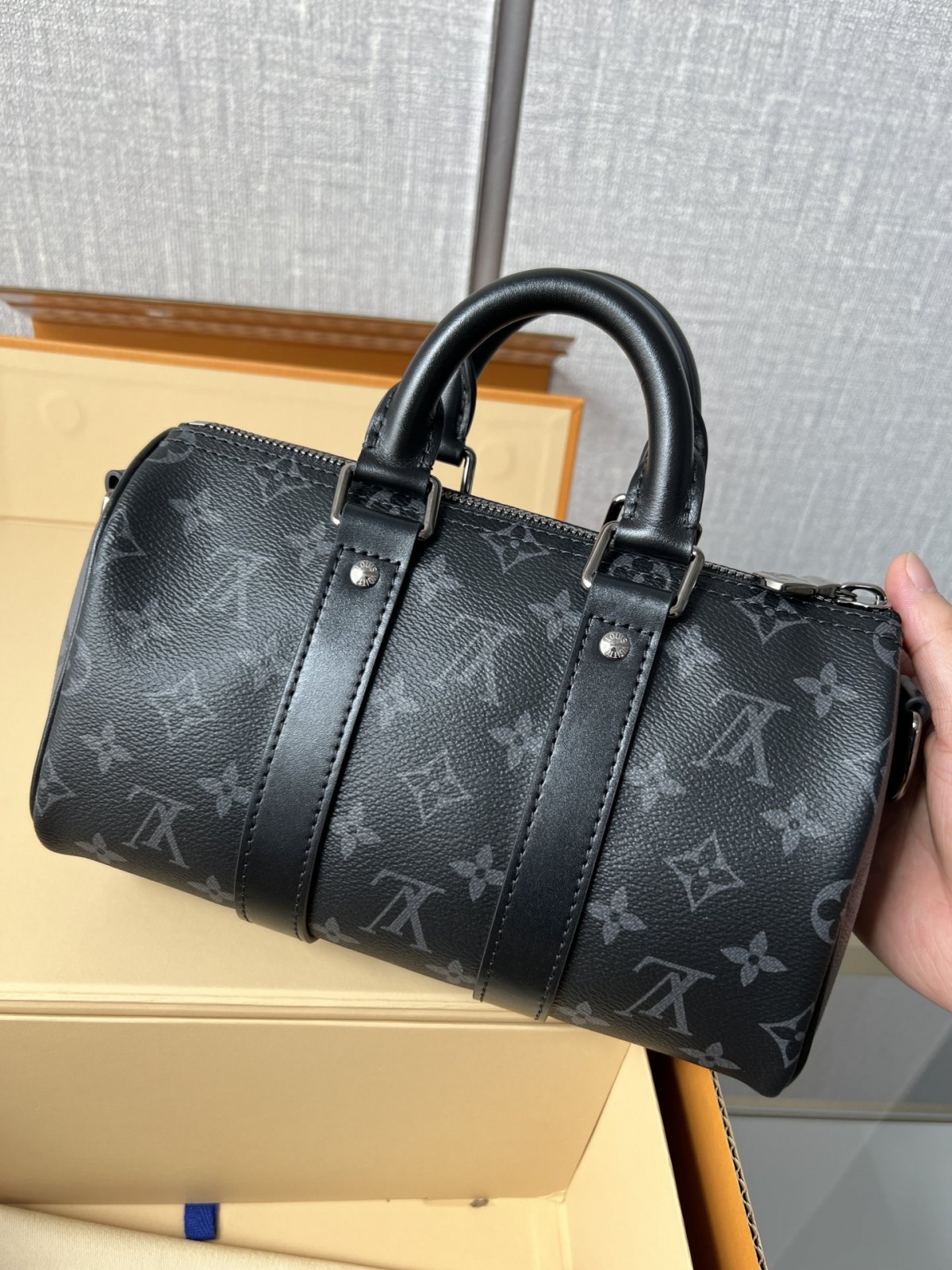 Shebag super replica Louis Vuitton M46271 KEEPALL BANDOULIÈRE 25 bag review (2025 May updated)-Best Quality Fake Louis Vuitton Bag Online Store, Replica designer bag ru