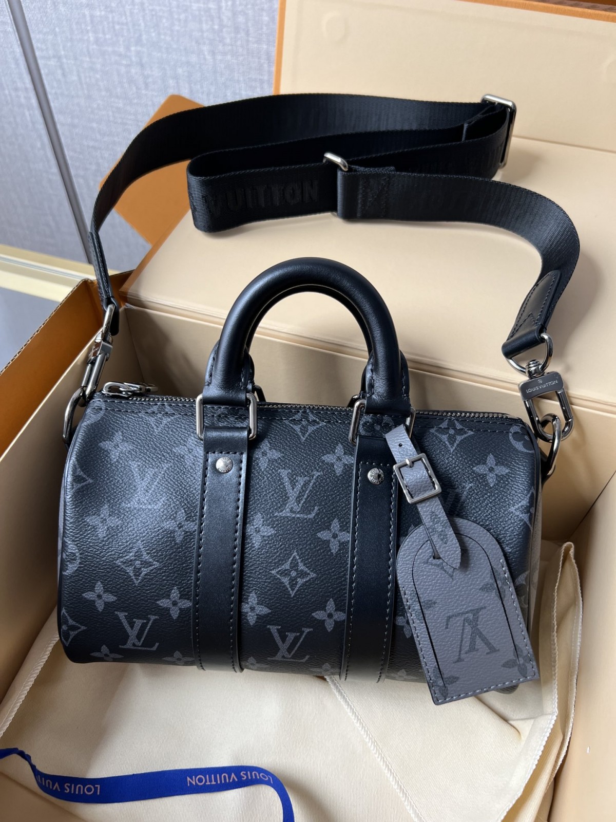Shebag super replica Louis Vuitton M46271 KEEPALL BANDOULIÈRE 25 bag review (2025 May updated)-Best Quality Fake Louis Vuitton Bag Online Store, Replica designer bag ru