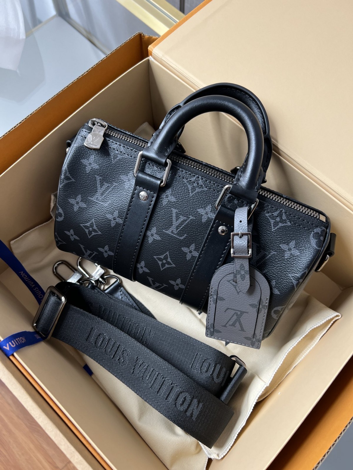 Shebag super replica Louis Vuitton M46271 KEEPALL BANDOULIÈRE 25 bag review (2025 May updated)-Best Quality Fake Louis Vuitton Bag Online Store, Replica designer bag ru