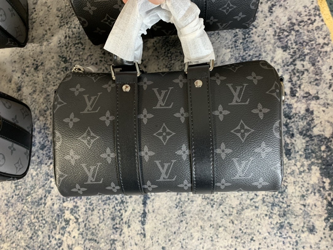 Shebag super replica Louis Vuitton M46271 KEEPALL BANDOULIÈRE 25 bag review (2025 May updated)-Best Quality Fake Louis Vuitton Bag Online Store, Replica designer bag ru