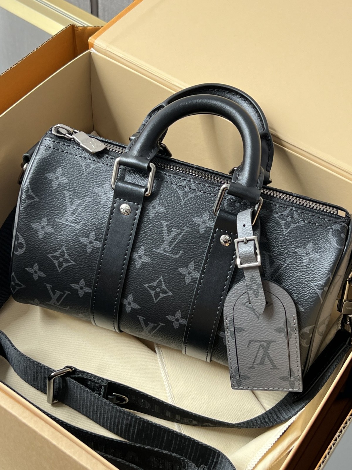 Shebag super replica Louis Vuitton M46271 KEEPALL BANDOULIÈRE 25 bag review (2025 May updated)-Best Quality Fake Louis Vuitton Bag Online Store, Replica designer bag ru