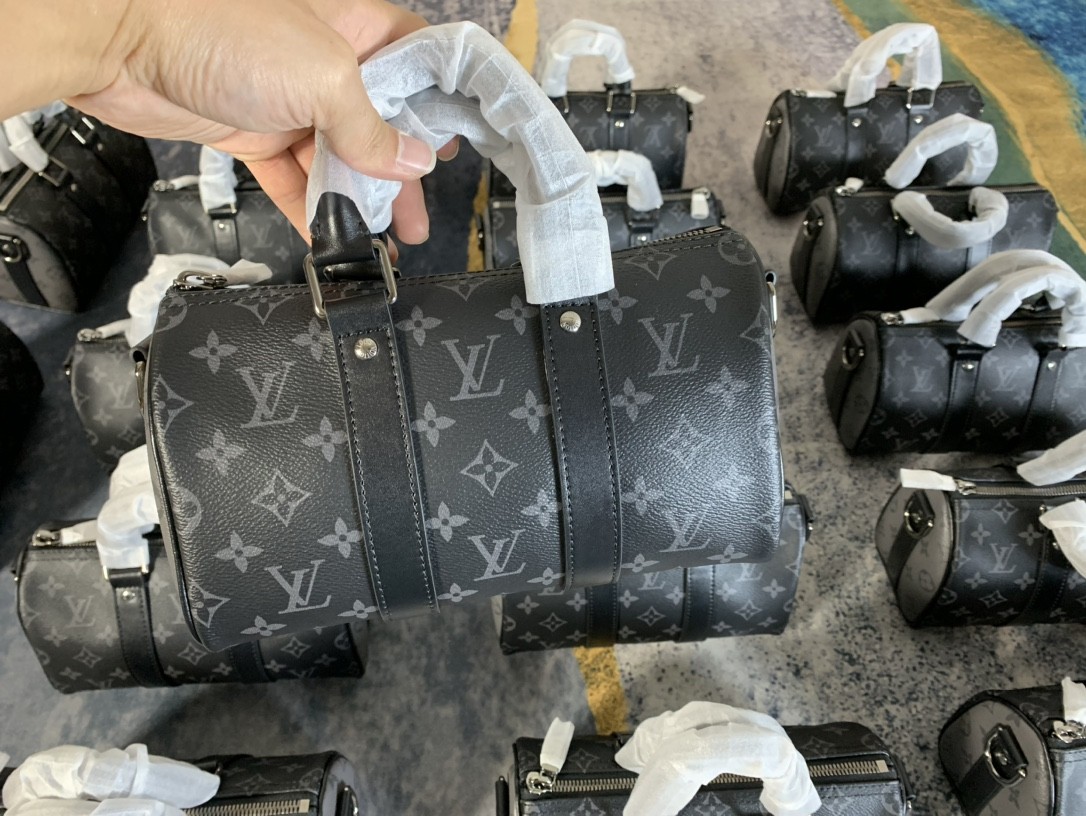 Shebag super replica Louis Vuitton M46271 KEEPALL BANDOULIÈRE 25 bag review (2025 May updated)-Best Quality Fake Louis Vuitton Bag Online Store, Replica designer bag ru