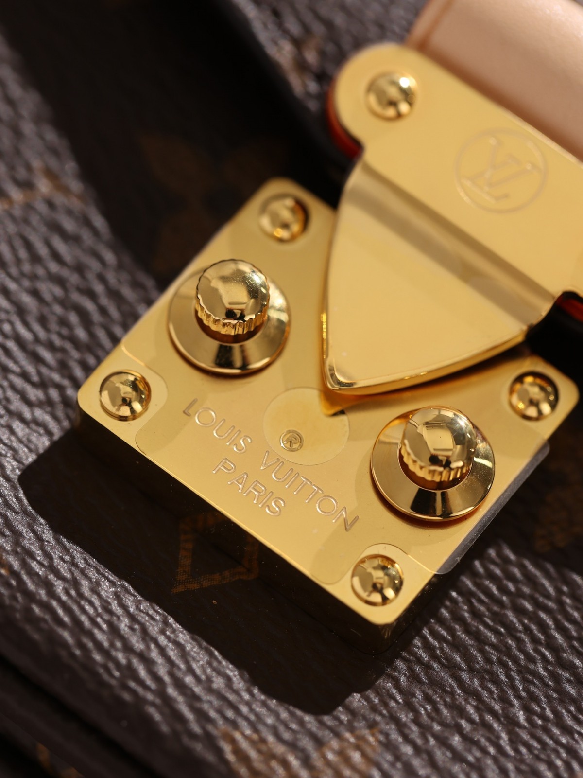 Shebag Super replica Louis Vuitton M46279 POCHETTE MÉTIS EAST WEST bag review (2025 May updated)-Best Quality Fake Louis Vuitton Bag Online Store, Replica designer bag ru