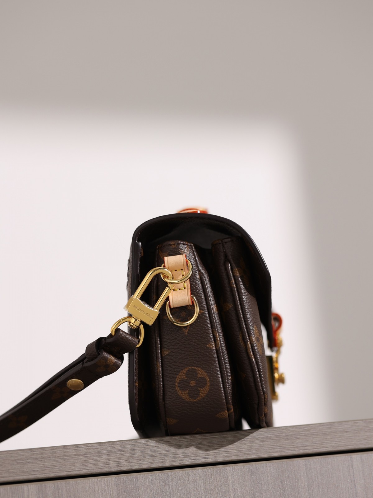 Shebag Super replica Louis Vuitton M46279 POCHETTE MÉTIS EAST WEST bag review (2025 May updated)-Best Quality Fake Louis Vuitton Bag Online Store, Replica designer bag ru
