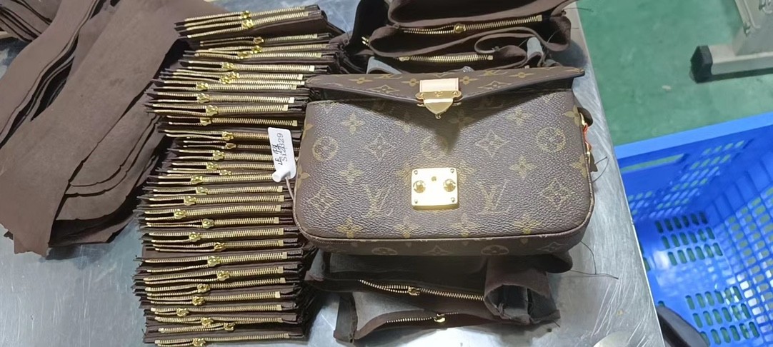 Shebag Super replica Louis Vuitton M46279 POCHETTE MÉTIS EAST WEST bag review (2025 May updated)-Best Quality Fake Louis Vuitton Bag Online Store, Replica designer bag ru