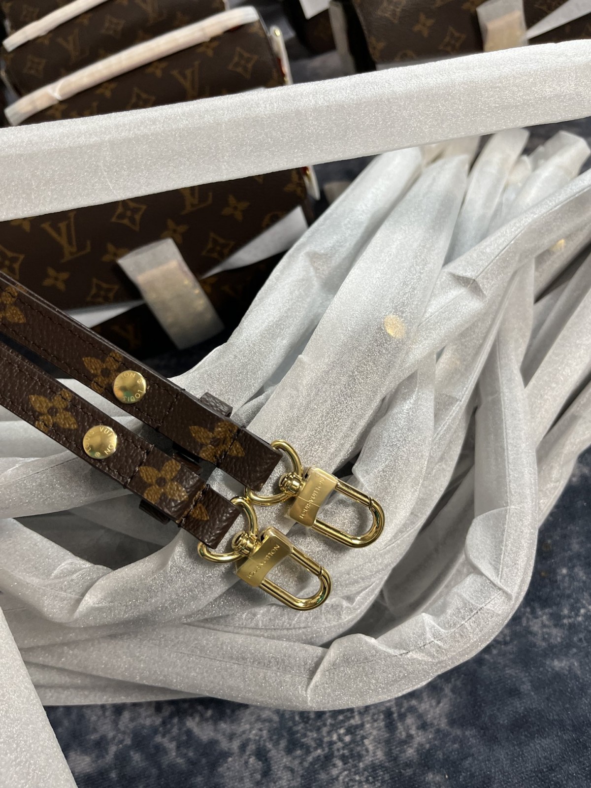 Shebag Super replica Louis Vuitton M46279 POCHETTE MÉTIS EAST WEST bag review (2025 May updated)-Best Quality Fake Louis Vuitton Bag Online Store, Replica designer bag ru