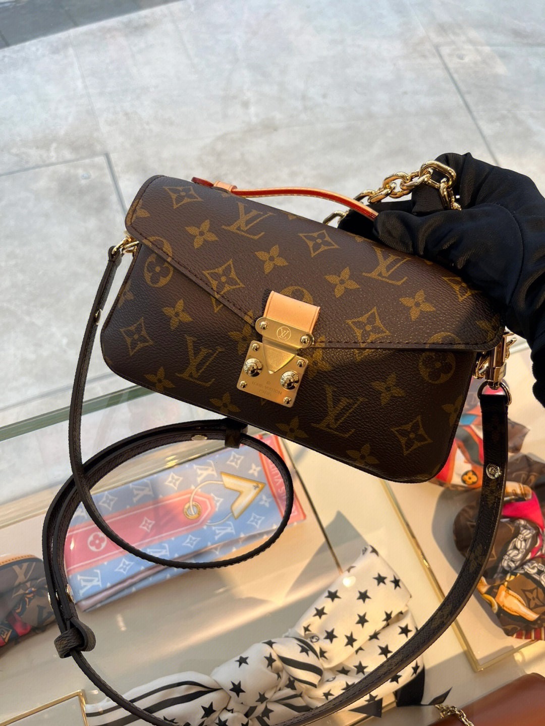 Shebag Super replica Louis Vuitton M46279 POCHETTE MÉTIS EAST WEST bag review (2025 May updated)-Best Quality Fake Louis Vuitton Bag Online Store, Replica designer bag ru