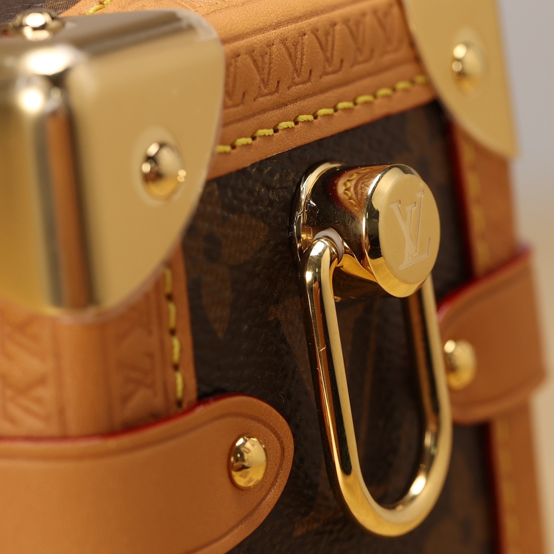 Shebag super replica Louis Vuitton M46358 SIDE TRUNK bag review(2025 May updated)-Best Quality Fake Louis Vuitton Bag Online Store, Replica designer bag ru