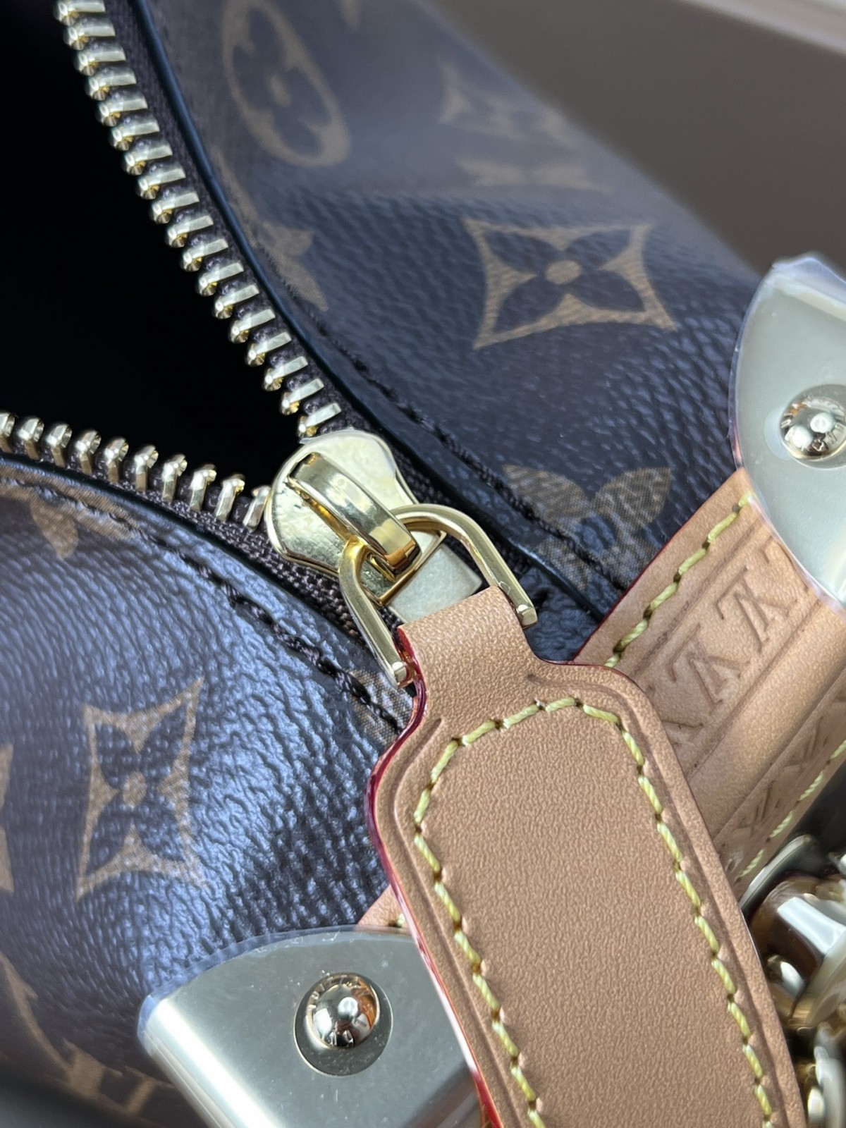 Shebag super replica Louis Vuitton M46358 SIDE TRUNK bag review(2025 May updated)-Best Quality Fake Louis Vuitton Bag Online Store, Replica designer bag ru