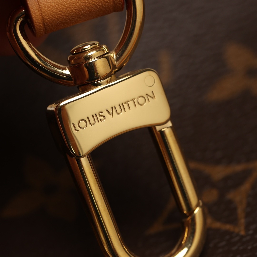 Shebag super replica Louis Vuitton M46358 SIDE TRUNK bag review(2025 May updated)-Best Quality Fake Louis Vuitton Bag Online Store, Replica designer bag ru