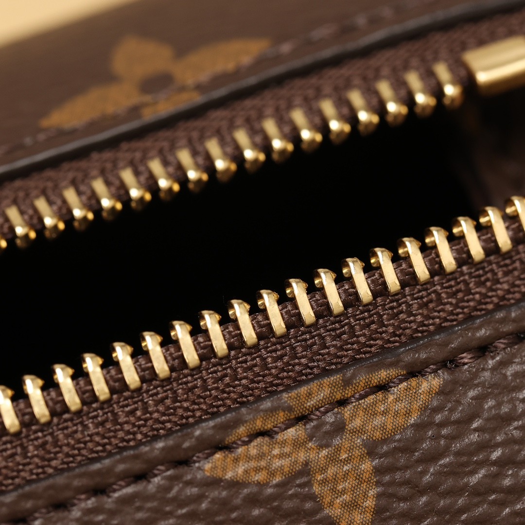 Shebag super replica Louis Vuitton M46358 SIDE TRUNK bag review(2025 May updated)-Best Quality Fake Louis Vuitton Bag Online Store, Replica designer bag ru