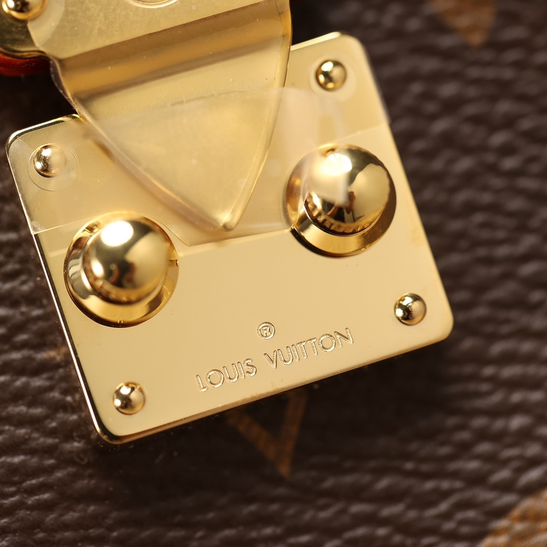 Shebag super replica Louis Vuitton M46358 SIDE TRUNK bag review(2025 May updated)-Best Quality Fake Louis Vuitton Bag Online Store, Replica designer bag ru