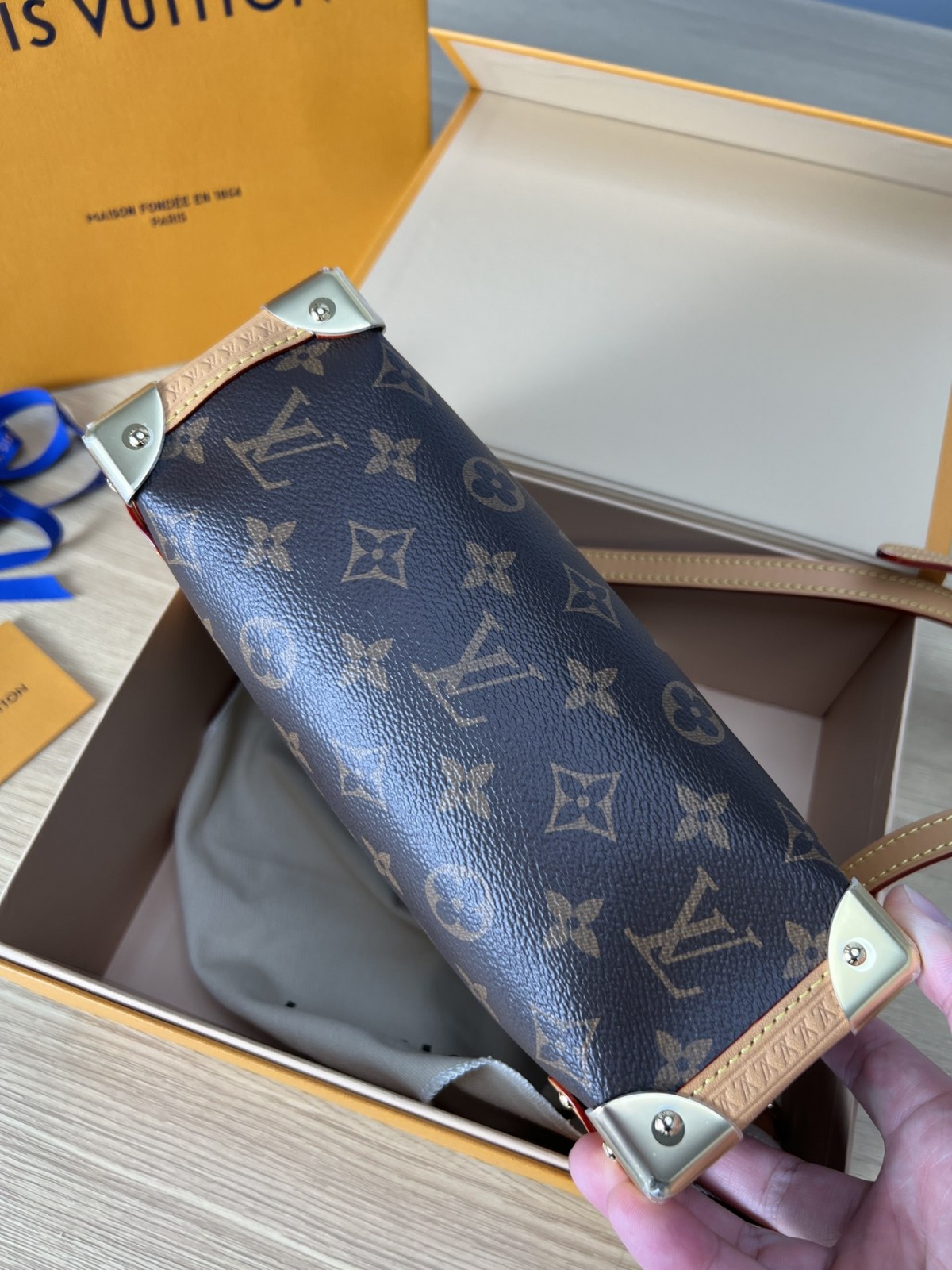Shebag super replica Louis Vuitton M46358 SIDE TRUNK bag review(2025 May updated)-Best Quality Fake Louis Vuitton Bag Online Store, Replica designer bag ru