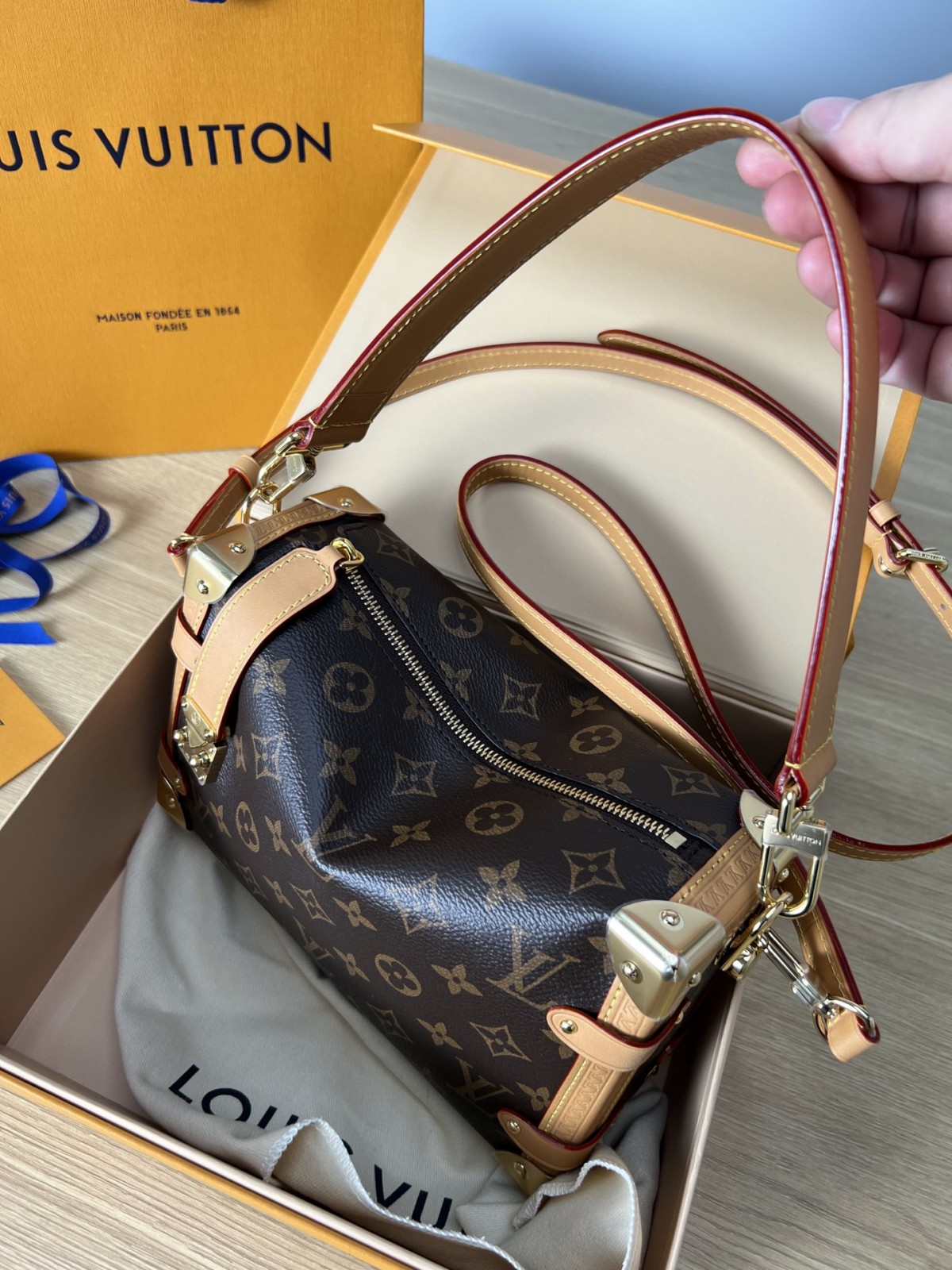 Shebag super replica Louis Vuitton M46358 SIDE TRUNK bag review(2025 May updated)-Best Quality Fake Louis Vuitton Bag Online Store, Replica designer bag ru