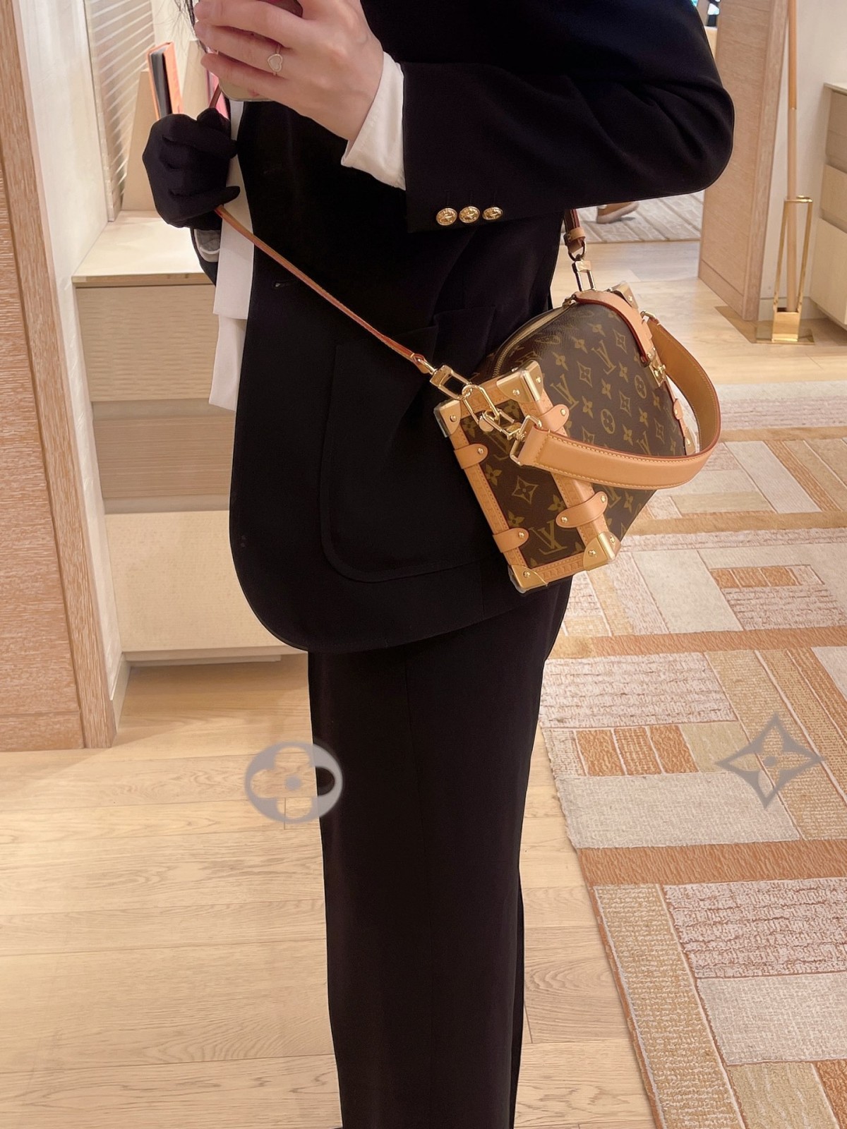 Shebag super replica Louis Vuitton M46358 SIDE TRUNK bag review(2025 May updated)-Best Quality Fake Louis Vuitton Bag Online Store, Replica designer bag ru