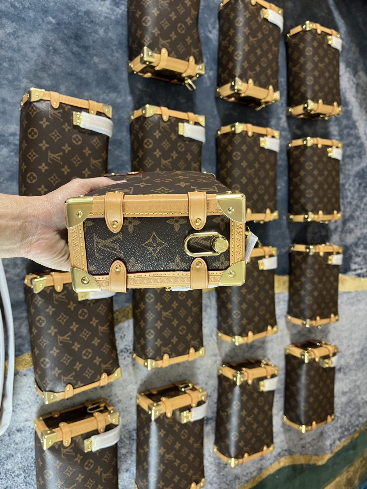 Shebag super replica Louis Vuitton M46358 SIDE TRUNK bag review(2025 May updated)-Best Quality Fake Louis Vuitton Bag Online Store, Replica designer bag ru
