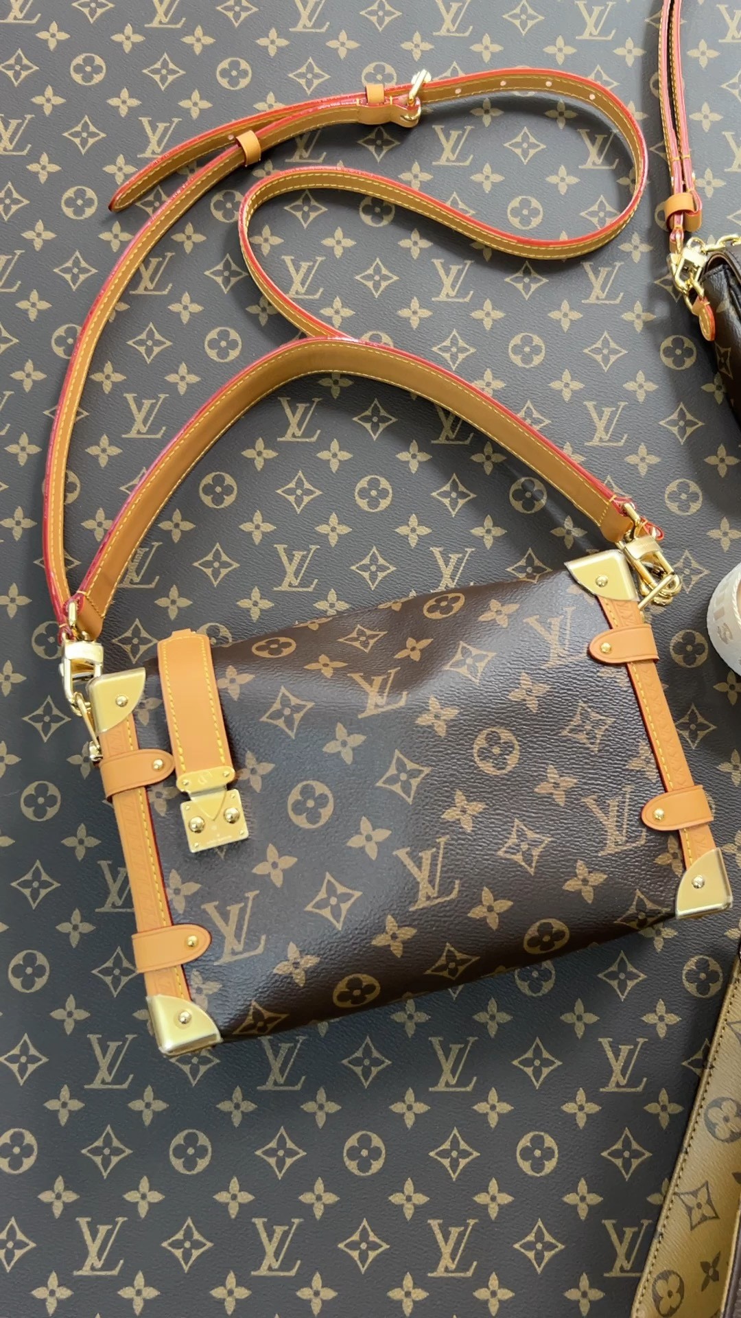 Shebag super replica Louis Vuitton M46358 SIDE TRUNK bag review(2025 May updated)-Best Quality Fake Louis Vuitton Bag Online Store, Replica designer bag ru