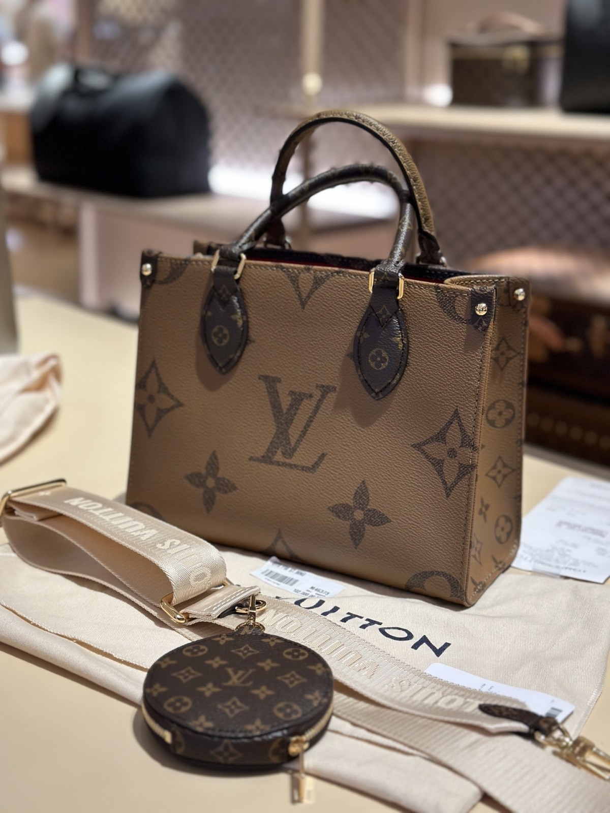 Shebag super replica Louis Vuitton M46373 ONTHEGO Small bag review (2025 May updated)-Best Quality Fake designer Bag Review, Replica designer bag ru
