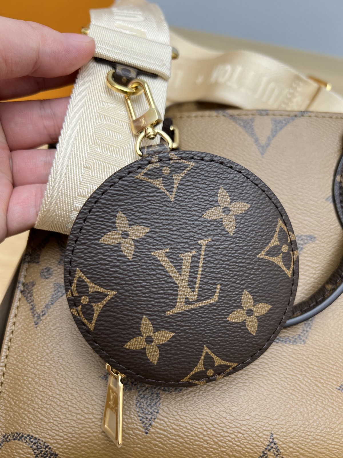 Shebag super replica Louis Vuitton M46373 ONTHEGO Small bag review (2025 May updated)-Best Quality Fake designer Bag Review, Replica designer bag ru