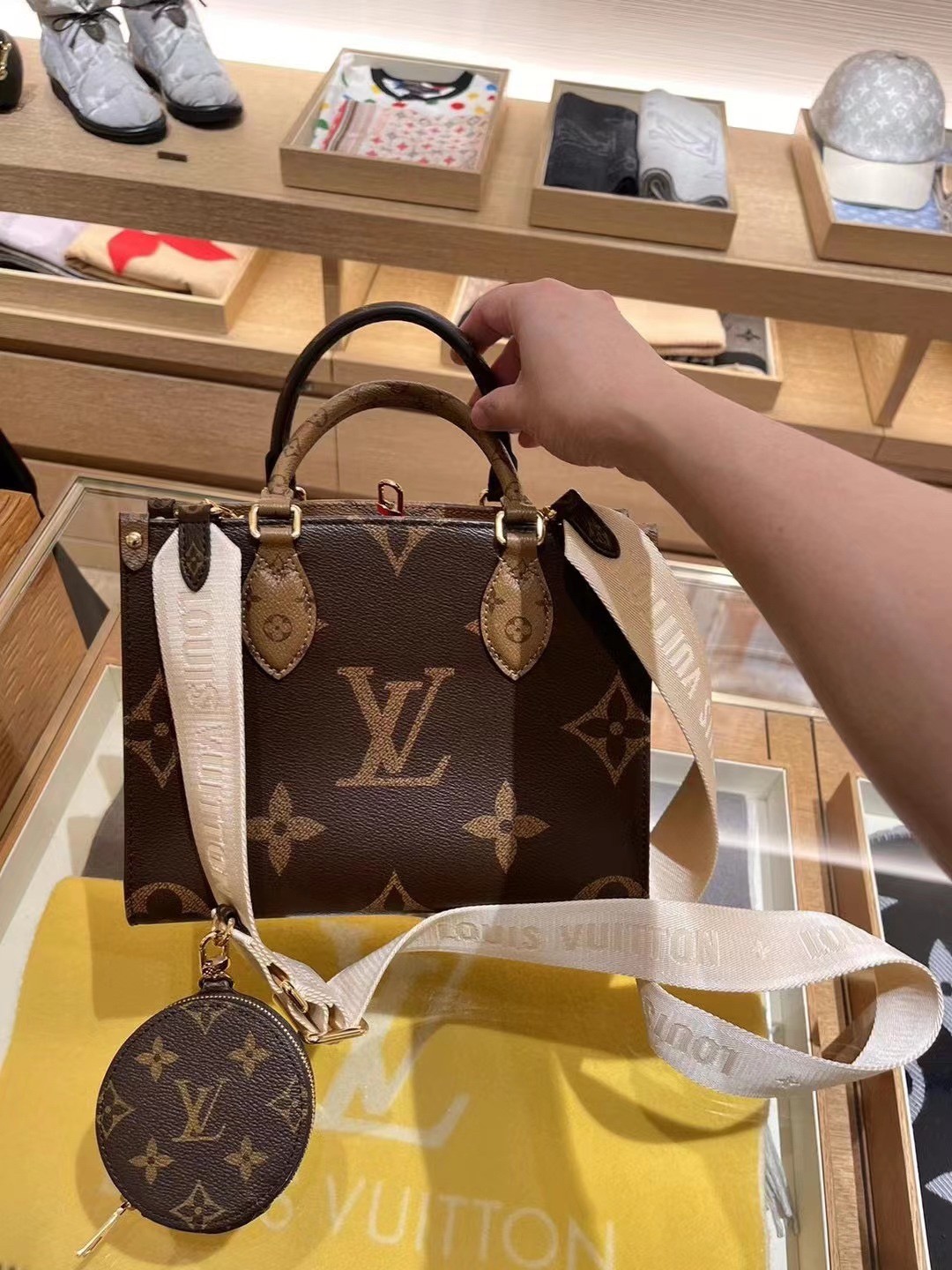 Shebag super replica Louis Vuitton M46373 ONTHEGO Small bag review (2025 May updated)-Best Quality Fake designer Bag Review, Replica designer bag ru