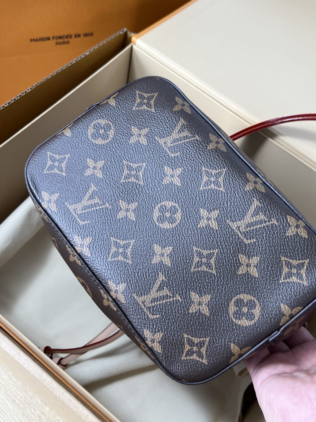Shebag super replica Louis Vuitton M46581 NÉONOÉ BB bag review(2025 May updated)-Best Quality Fake Louis Vuitton Bag Online Store, Replica designer bag ru