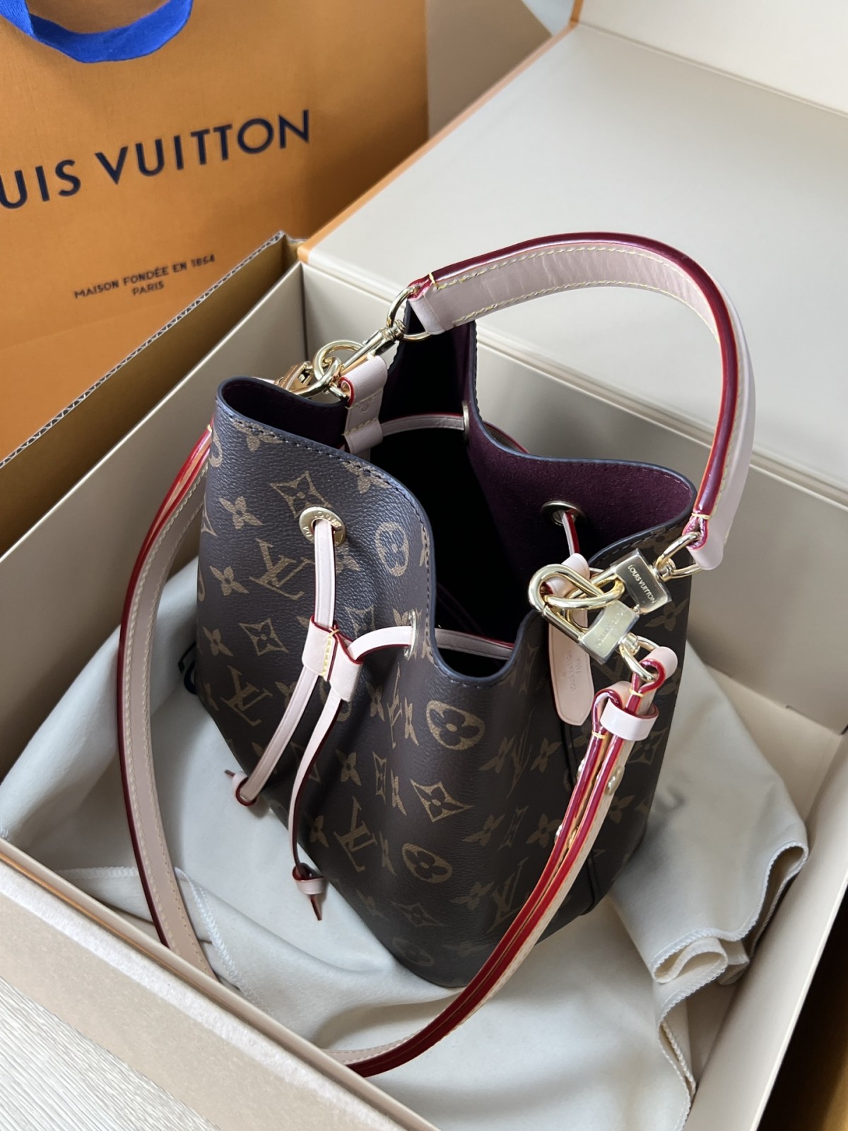 Shebag super replica Louis Vuitton M46581 NÉONOÉ BB bag review(2025 May updated)-Best Quality Fake Louis Vuitton Bag Online Store, Replica designer bag ru